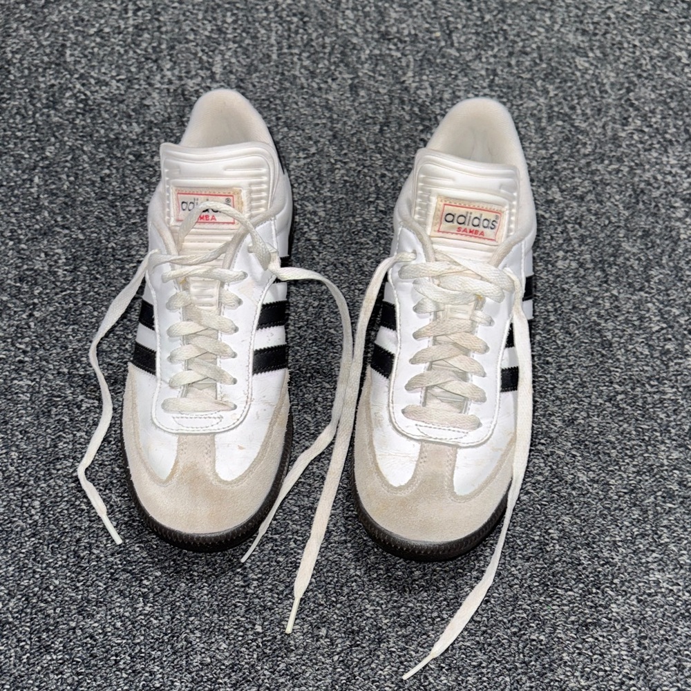 Adidas Men's White and Black Classic Sneakers